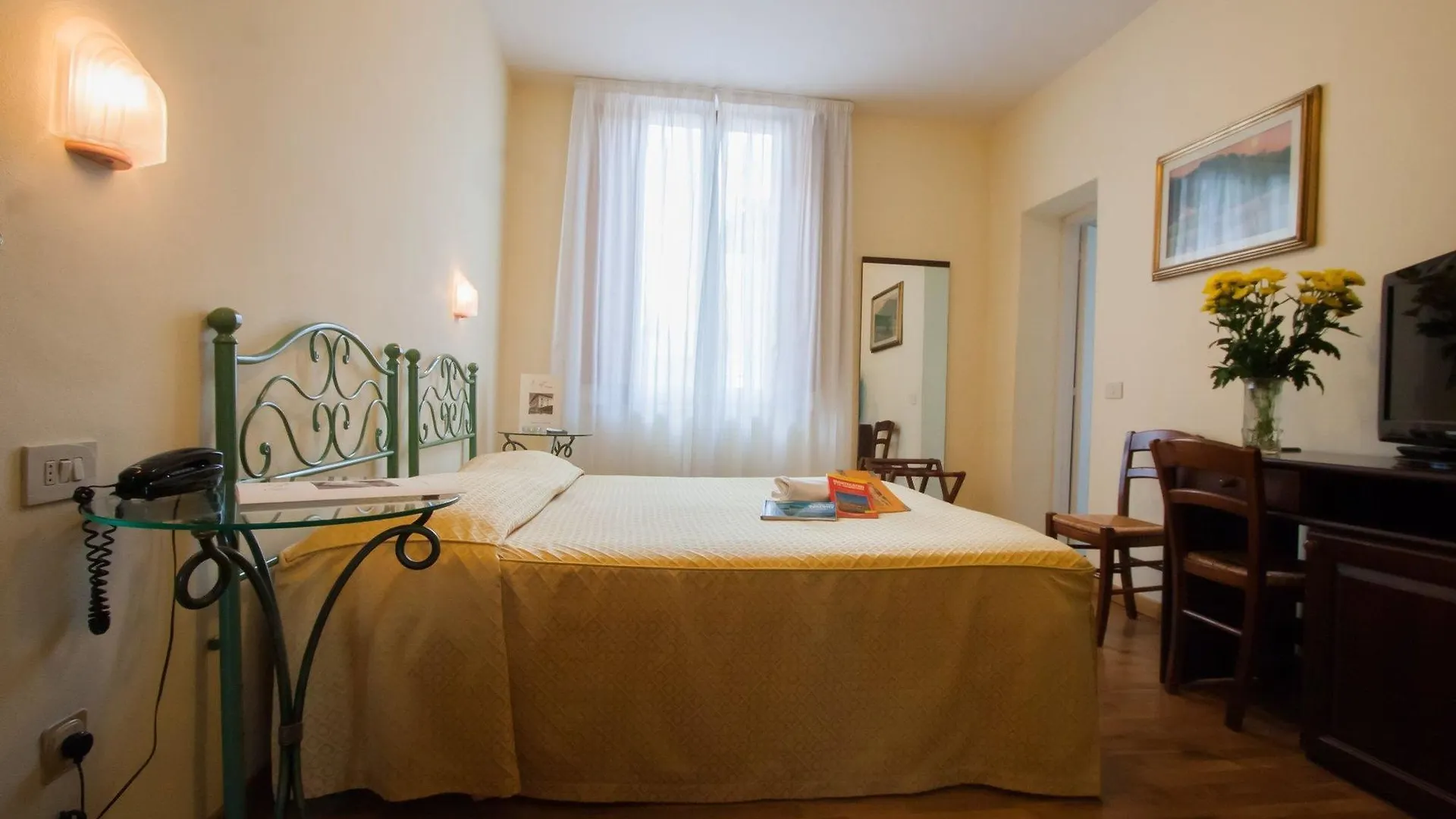 Hotel Savoia E Campana Montecatini Terme 3*,  Italien